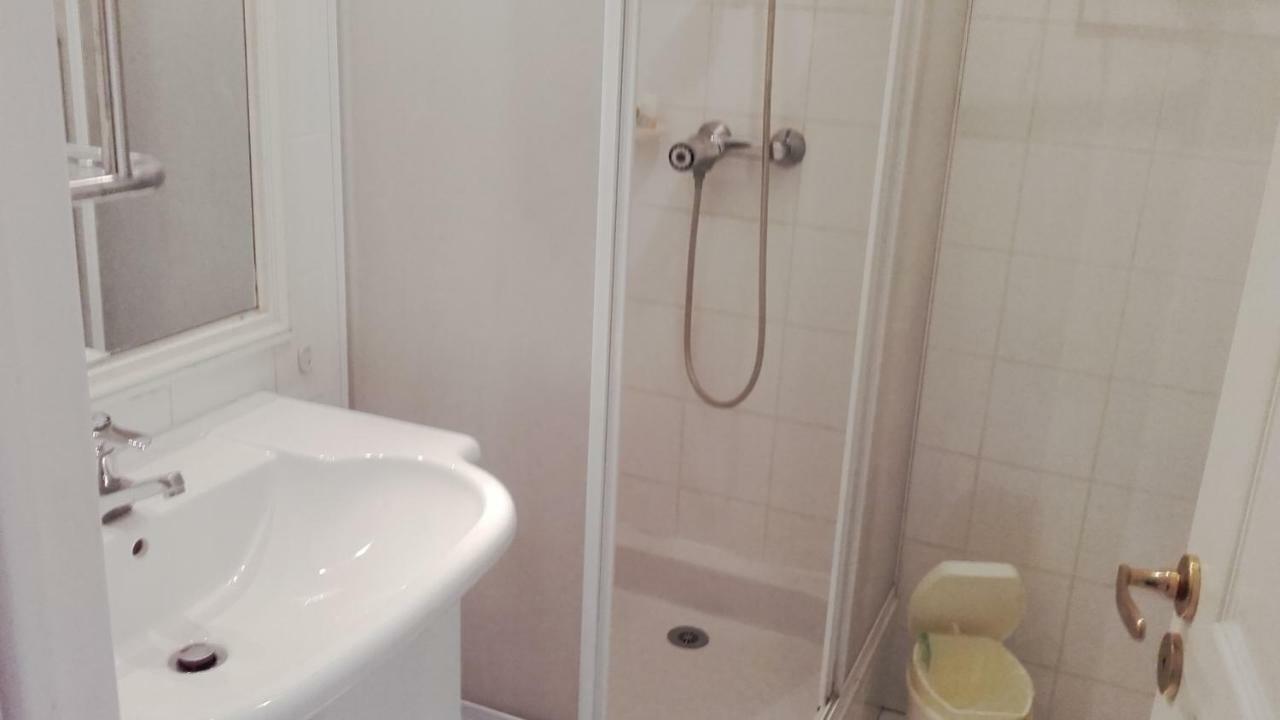 22 Place Saint-Roch Menton Kültér fotó